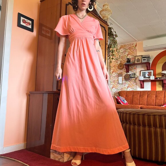 1970s prairie maxi dress in pale pink with butterfly cap sleeves and empire wais - Picture 2 of 16